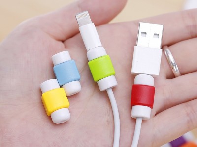 數據線保護套用什么膠水能粘住？使用聚力牌PVC塑料瞬間膠