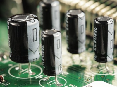 電容器環氧灌封膠用膠案例，聚力老牌生產廠家專業定制膠水