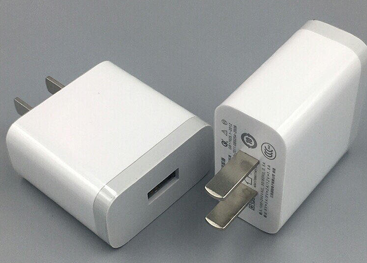 手機(jī)充電頭一般用什么膠水？聚力攜手團(tuán)隊(duì)研發(fā)高穩(wěn)定電子密封膠