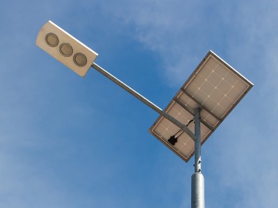 太陽能路燈桿螺紋用什么膠水粘？聚厲牌螺紋膠永久鎖固