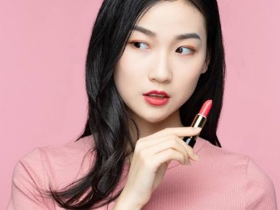 口紅用膠案例，看看客戶是如何選擇快干膠的？