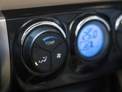 聚力膠粘攜手汽車電子行業(yè)，為您的汽車行駛保駕護(hù)航