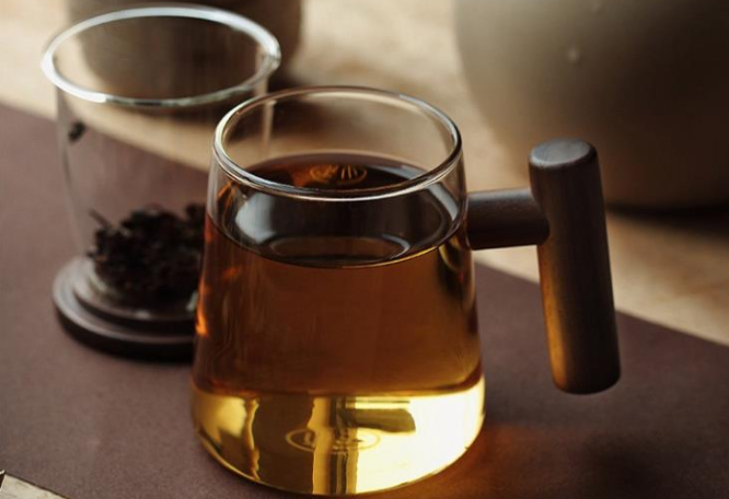 玻璃粘木頭用什么膠水？